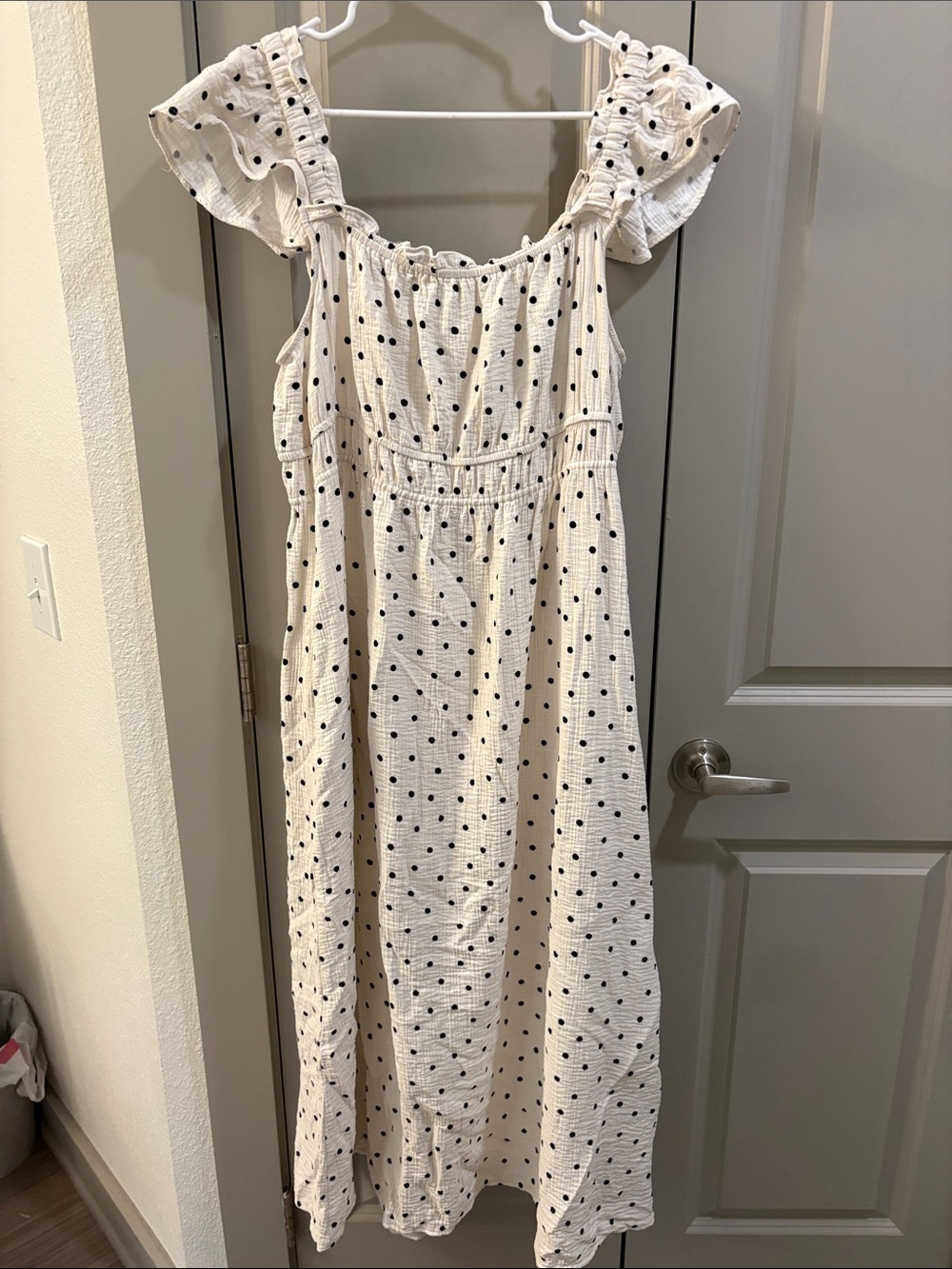 Girls Ivory Polka Dot Ruffle-Sleeve Dress